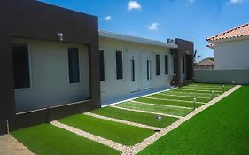 Pavia'S Centerpoint Oasis